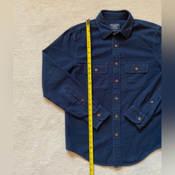 Abercrombie and Fitch navy collar button up - Picture 3 of 5
